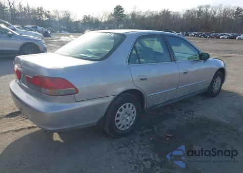 2002 Honda Accord 2.3 Vp из США, поврежденный, VIN 1HGCF86602A116500